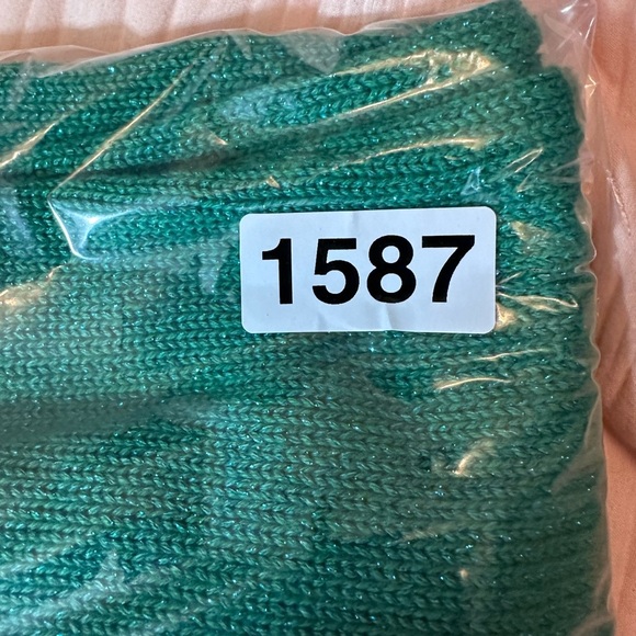 Quacker Factory Green Sparkly sleeveless Knit Vest Mock Neck Sz L #1587 - Picture 6 of 7